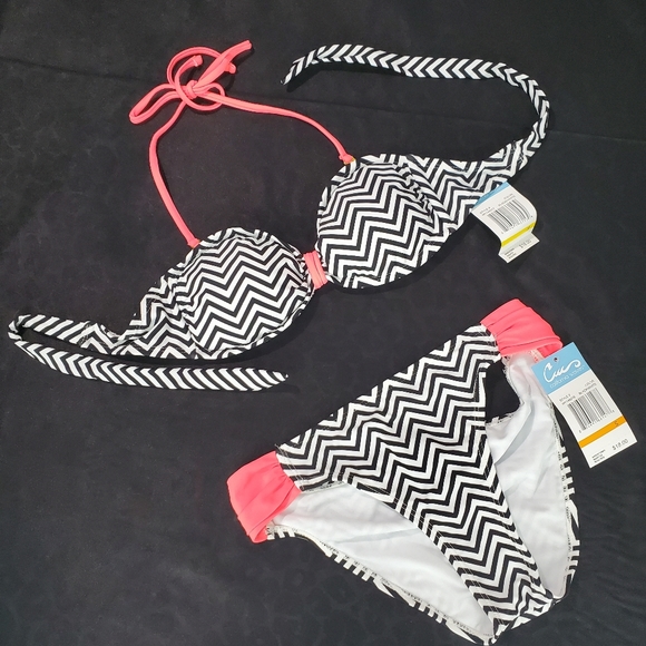 California Waves Other - California Waves Chevron Striped Bikini Set Medium Top Small Bottom NWT Blk/Whit